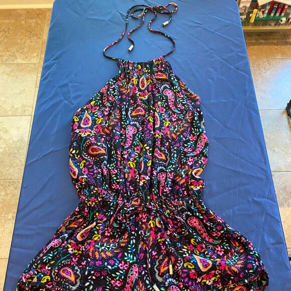 OLIVACEOUS Halter top Romper in SMALL - Picture 5 of 7